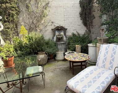 2252 W Washington Boulevard - Photo Thumbnail 6