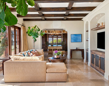 6093 Murphy Way - Photo Thumbnail 10