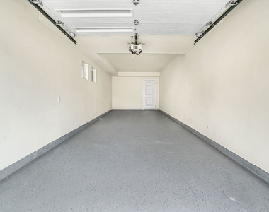 2057 1/2 S Garth Avenue - Photo Thumbnail 27
