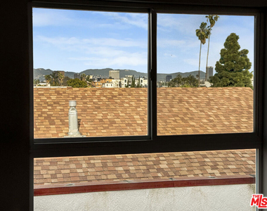 2057 1/2 S Garth Avenue - Photo Thumbnail 20