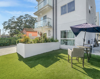 2057 1/2 S Garth Avenue - Photo Thumbnail 37