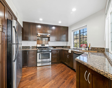 2461 Jupiter Drive - Photo Thumbnail 8