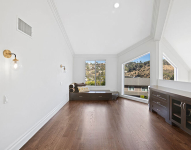2461 Jupiter Drive - Photo Thumbnail 11