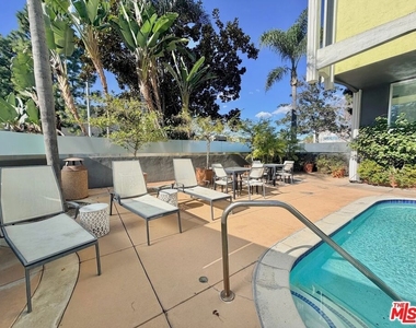 5805 W 8th Street - Photo Thumbnail 13