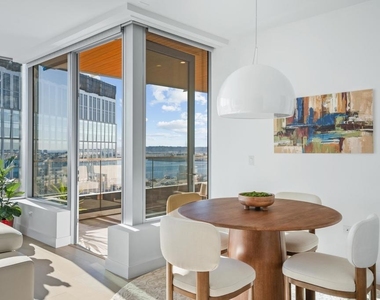 888 W E Street - Photo Thumbnail 13