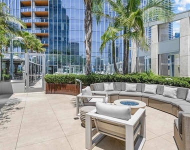 888 W E Street - Photo Thumbnail 39