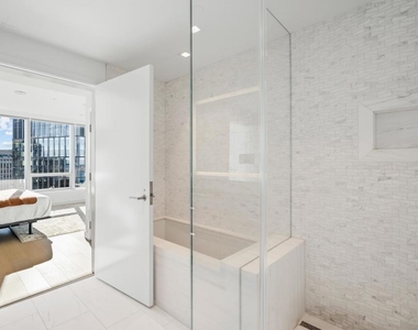 888 W E Street - Photo Thumbnail 19