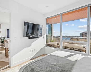 888 W E Street - Photo Thumbnail 22