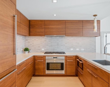888 W E Street - Photo Thumbnail 11