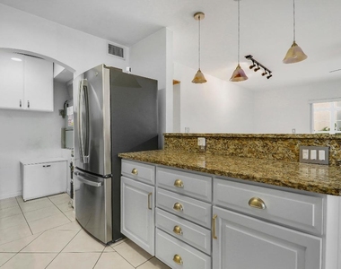 964 Nw Spruce Ridge Drive - Photo Thumbnail 4