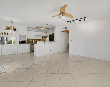 964 Nw Spruce Ridge Drive - Photo Thumbnail 14
