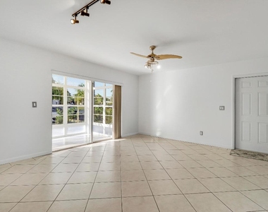 964 Nw Spruce Ridge Drive - Photo Thumbnail 15