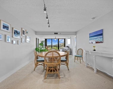 201 S Seas Drive - Photo Thumbnail 9