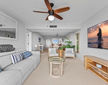 201 S Seas Drive - Photo Thumbnail 13