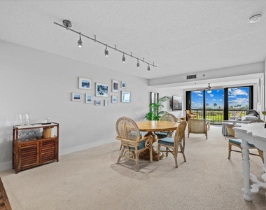 201 S Seas Drive - Photo Thumbnail 14