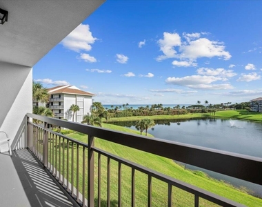201 S Seas Drive - Photo Thumbnail 15
