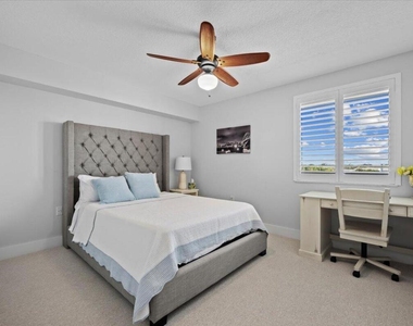 201 S Seas Drive - Photo Thumbnail 25