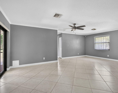 7107 181st Street N - Photo Thumbnail 23