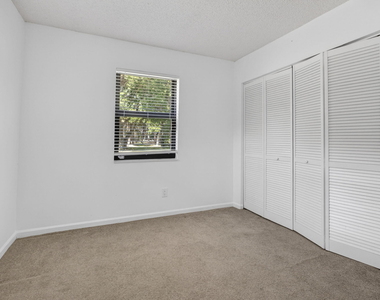 7107 181st Street N - Photo Thumbnail 27