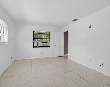 7107 181st Street N - Photo Thumbnail 18