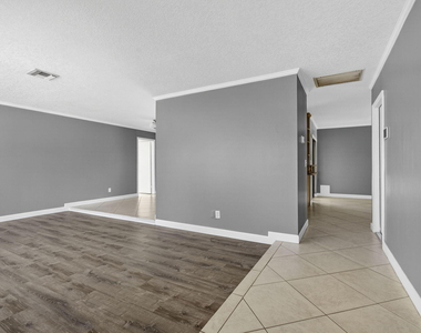 7107 181st Street N - Photo Thumbnail 8