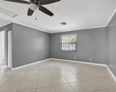 7107 181st Street N - Photo Thumbnail 24
