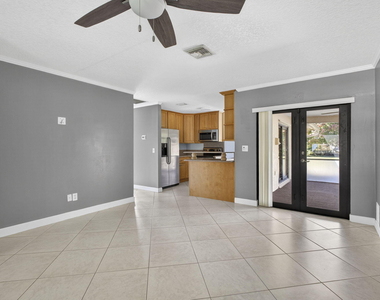 7107 181st Street N - Photo Thumbnail 16