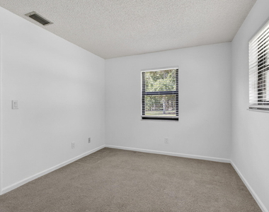 7107 181st Street N - Photo Thumbnail 29