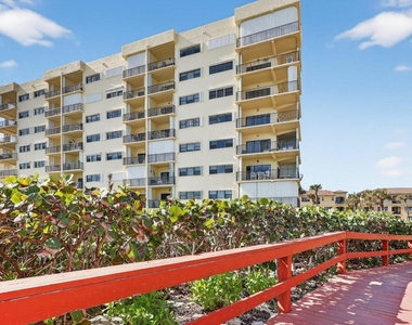 7410 S Ocean Drive - Photo Thumbnail 24
