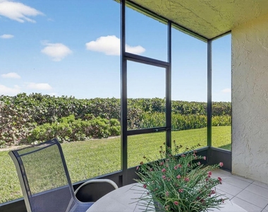 7410 S Ocean Drive - Photo Thumbnail 20