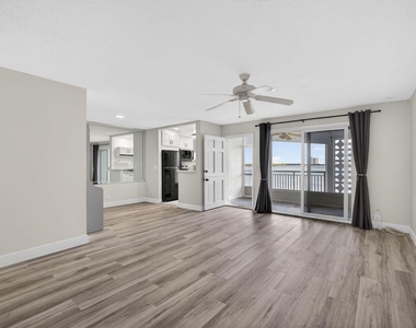 100 Shore Court - Photo Thumbnail 24