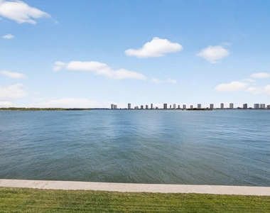 100 Shore Court - Photo Thumbnail 2