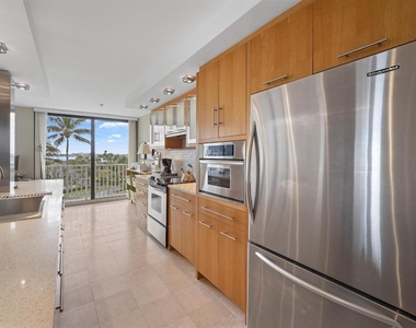 3360 S Ocean Boulevard - Photo Thumbnail 4