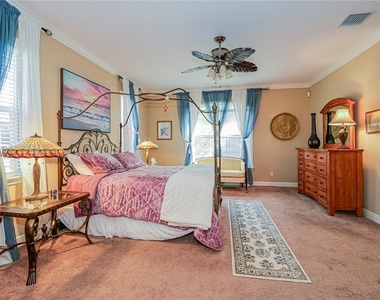 5873 Pine Ridge Circle - Photo Thumbnail 18