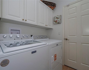 5873 Pine Ridge Circle - Photo Thumbnail 27