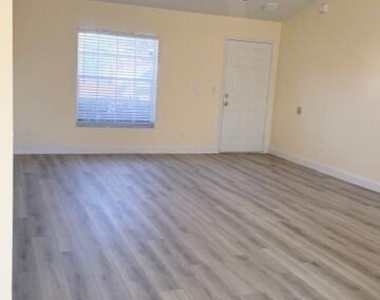 4262 Sw Jared Street - Photo Thumbnail 3