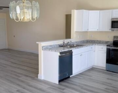 4262 Sw Jared Street - Photo Thumbnail 2