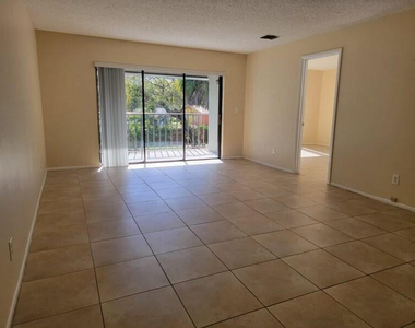 2516 S 19th Street - Photo Thumbnail 10