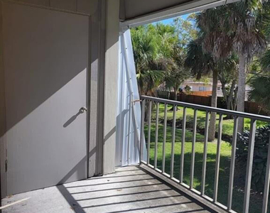 2516 S 19th Street - Photo Thumbnail 1