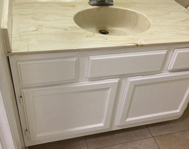 2516 S 19th Street - Photo Thumbnail 2