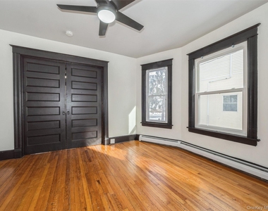 236 Mansion Street - Photo Thumbnail 10