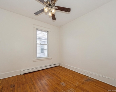236 Mansion Street - Photo Thumbnail 2