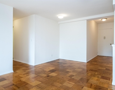 125 Lake Street - Photo Thumbnail 17