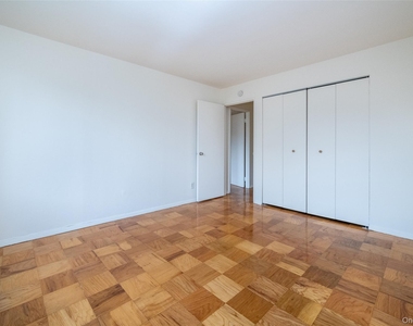 125 Lake Street - Photo Thumbnail 12