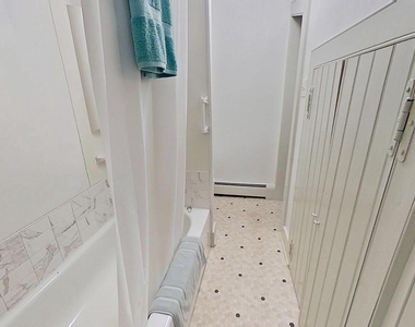 11525 High Point Road - Photo Thumbnail 2