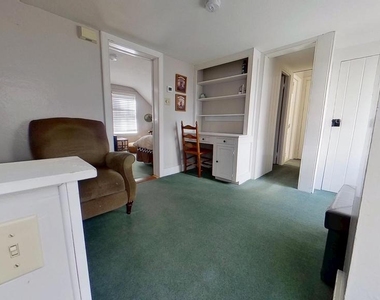 11525 High Point Road - Photo Thumbnail 2