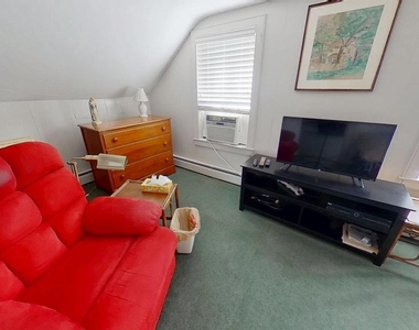 11525 High Point Road - Photo Thumbnail 5