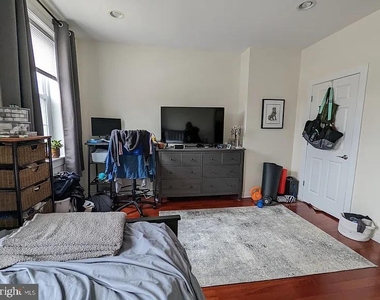 2631 W Girard Avenue - Photo Thumbnail 9