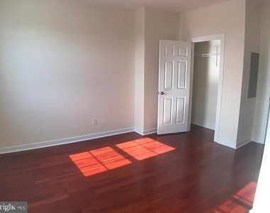 2631 W Girard Avenue - Photo Thumbnail 5