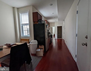 2631 W Girard Avenue - Photo Thumbnail 3